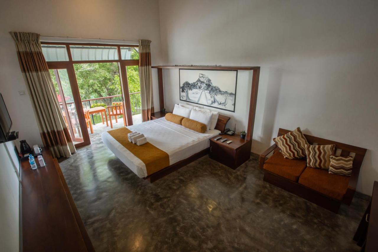 Sigiriya Wewa Addara Hotel - Hotel By The Lake Eksteriør billede