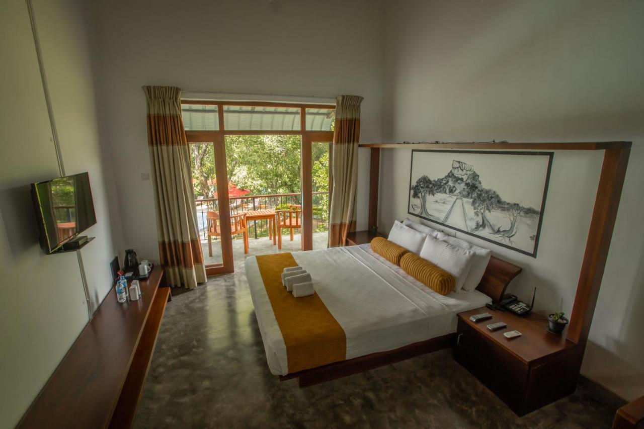 Sigiriya Wewa Addara Hotel - Hotel By The Lake Eksteriør billede