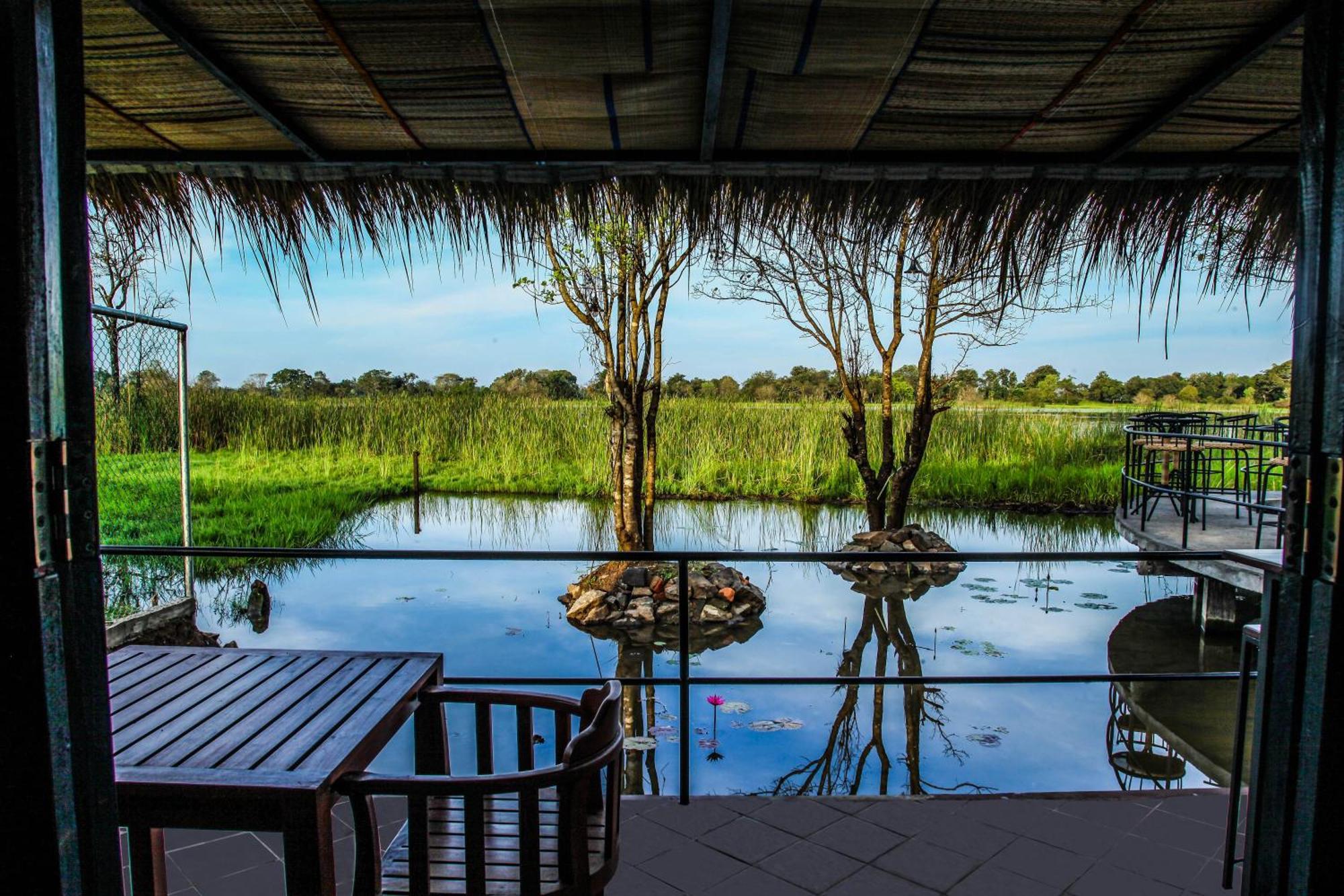 Sigiriya Wewa Addara Hotel - Hotel By The Lake Værelse billede