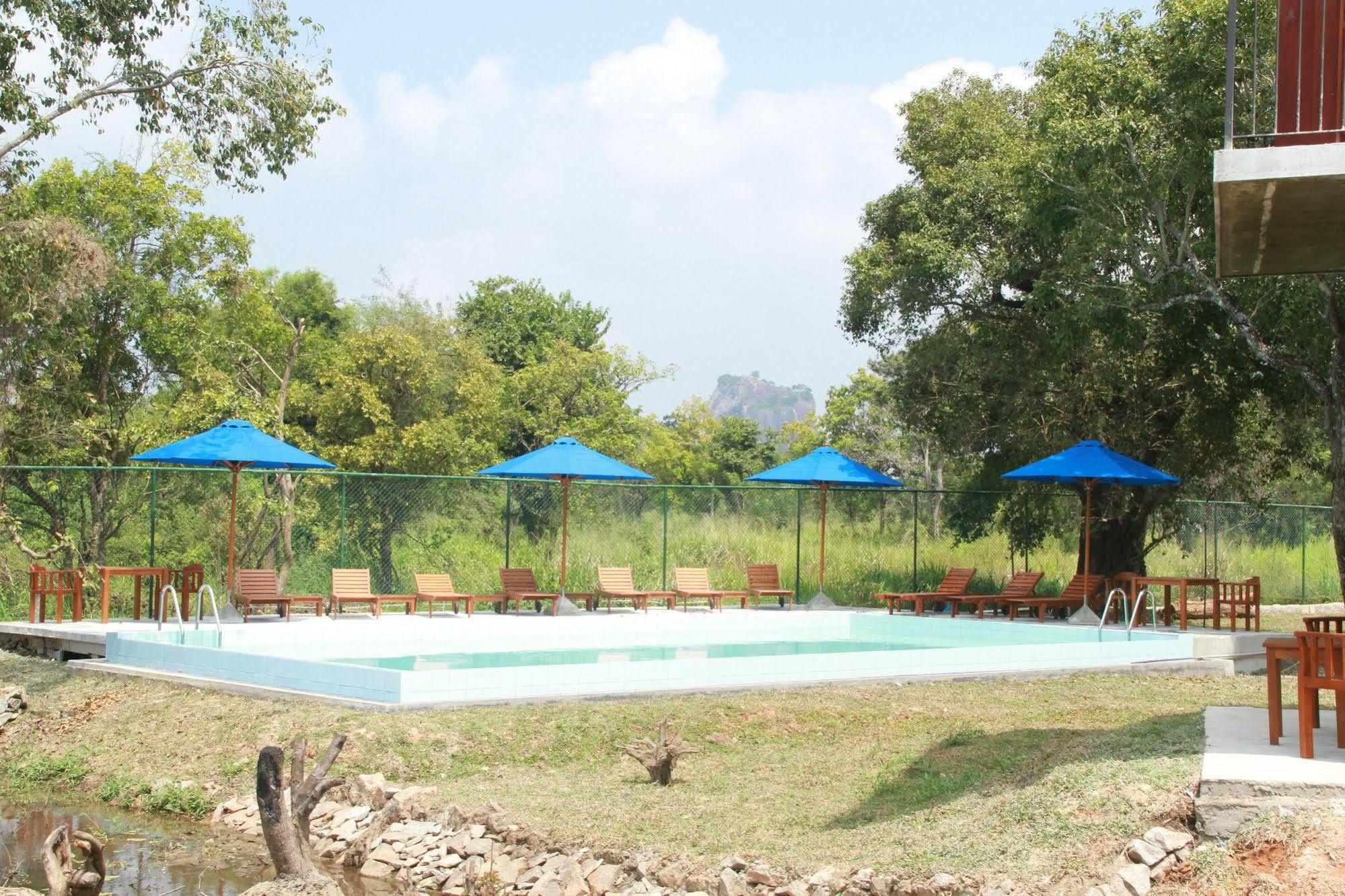 Sigiriya Wewa Addara Hotel - Hotel By The Lake Eksteriør billede
